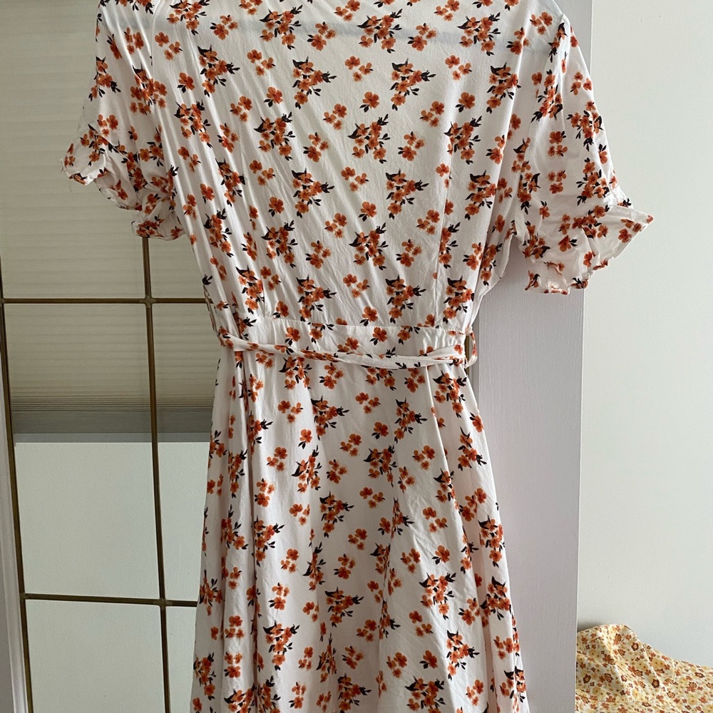 Princess Polly Dress - Picture 3 of 3